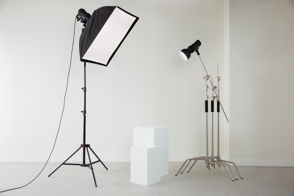 FamePods FAQs for Creators – Finding & Booking a Studio